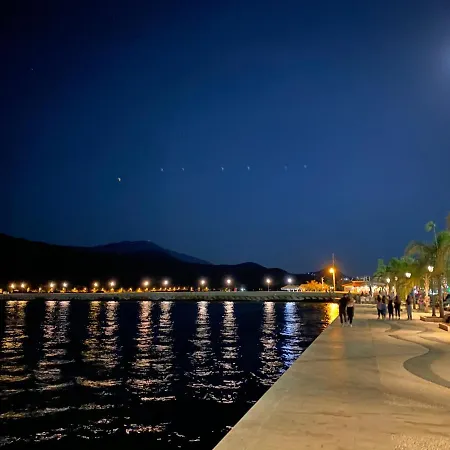 Via De Bosset * Argostoli (Kefalonia)